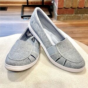 Grasshoppers Ortholite Canvas women’s slip on shoes. Size 7 1/2 M